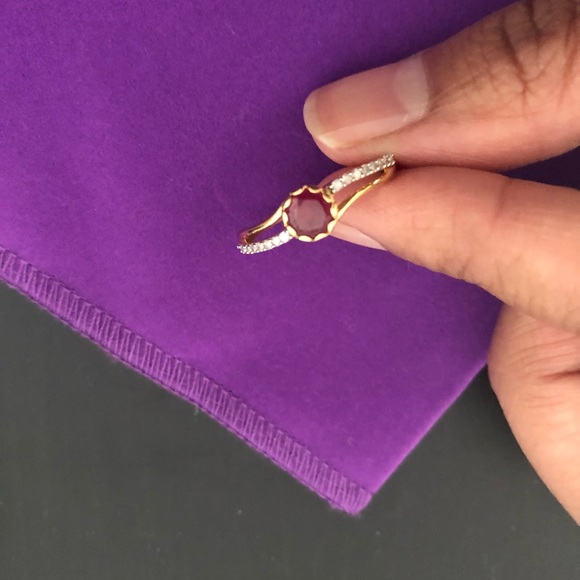 Thai ruby ring with Diamond in 9k Yellow Gold - Picture 4 of 5